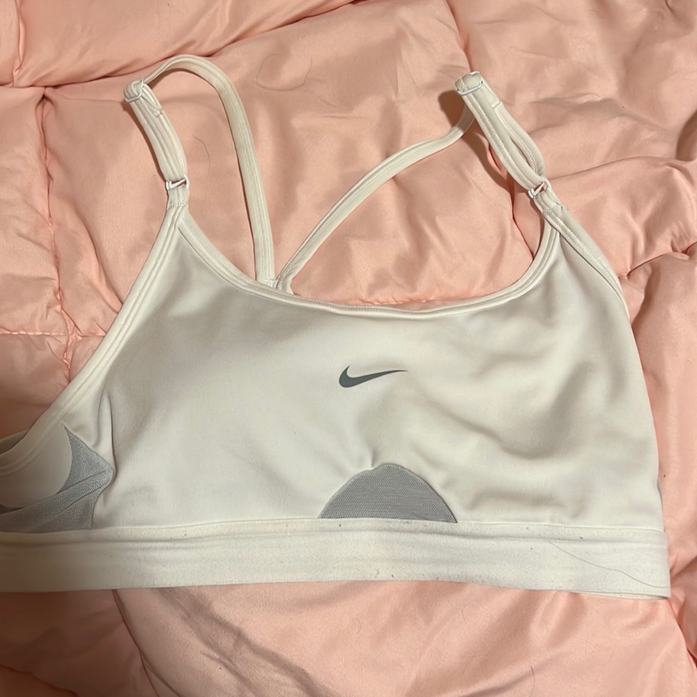 SMALL WHITE nike bra